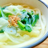 野菜の旨みタップリの塩スープうどん